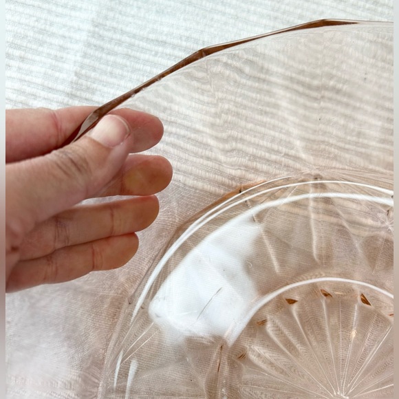 Vintage Depression Glass Bowl in Pink - Picture 15 of 15